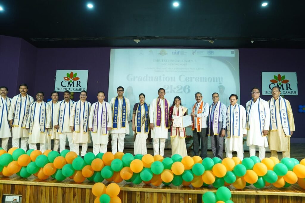 సీఎంఆర్ టెక్నికల్ క్యాంపస్‌లో ఘనంగా గ్రాడ్యుయేషన్ డే