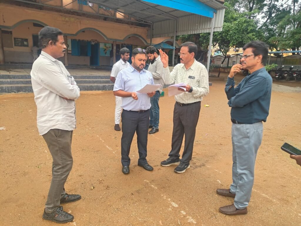 తెలంగాణ పబ్లిక్ స్కూల్‌గా మేడ్చల్ జడ్పీహెచ్‌ఎస్ ప్రతిపాదన సందర్శించిన అదనపు కలెక్టర్