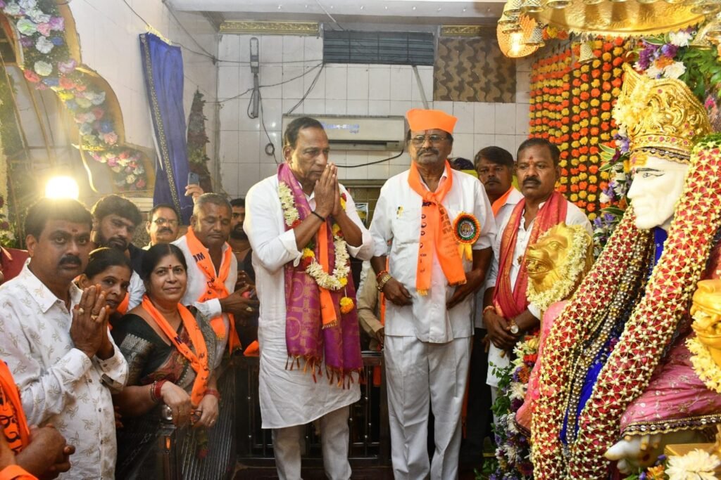షిరిడి సాయిబాబా దర్శనంలో మాజీ మంత్రి మల్లారెడ్డి