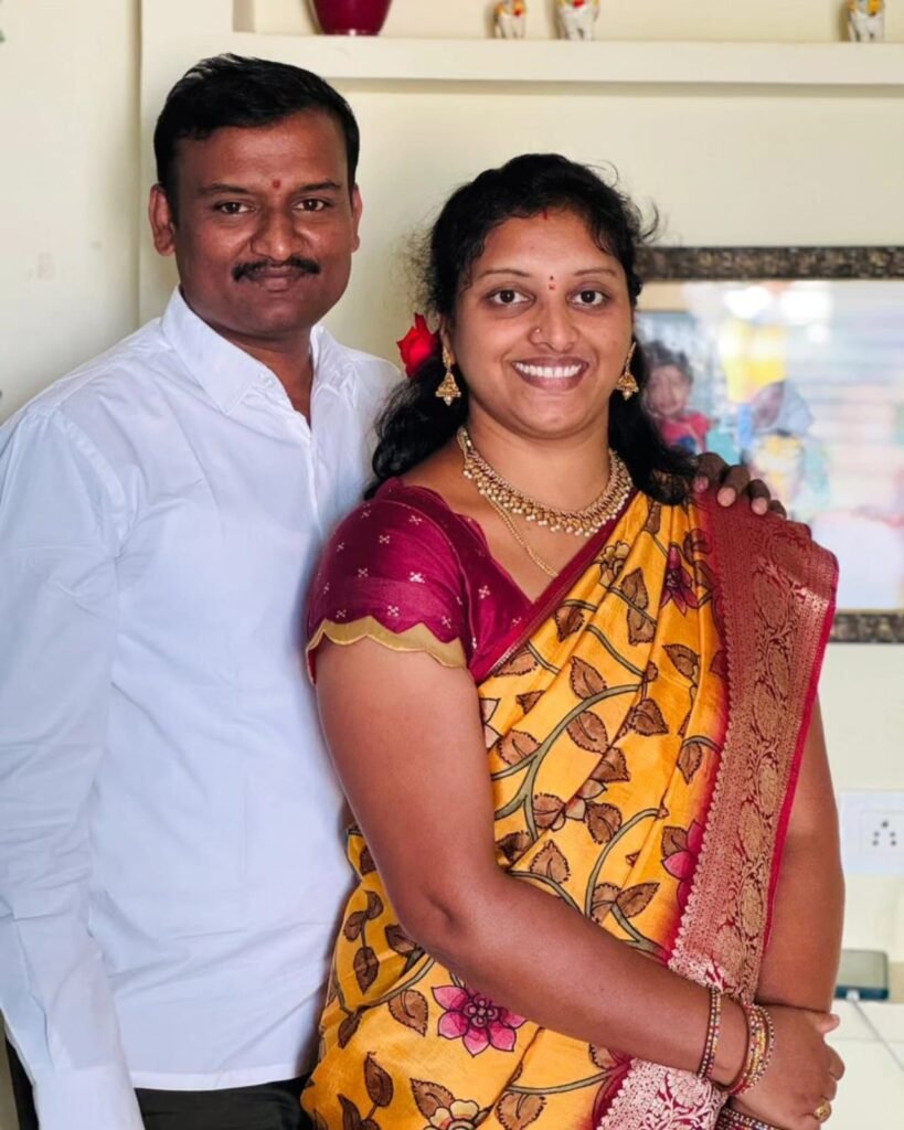 ఘట్‌కేసర్‌లో విషాదం : రైలు కిందపడి దంపతుల ఆత్మహత్య