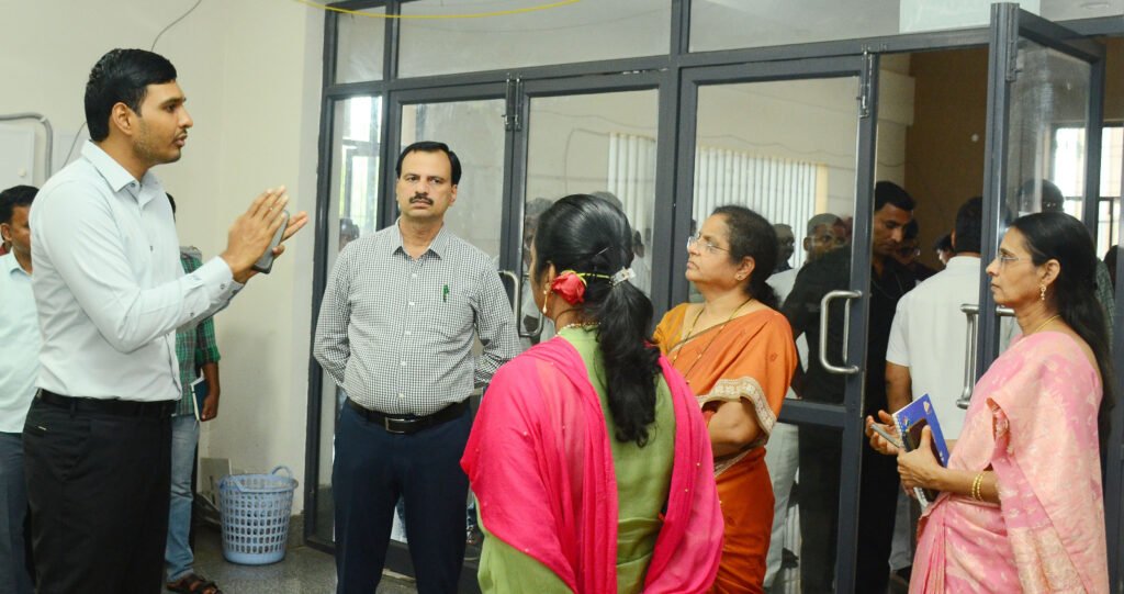 22ఏ, యూఎల్‌సీ దరఖాస్తుల క్లియరెన్స్‌ వేగవంతం చేయాలి