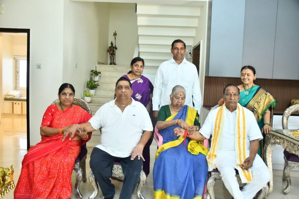 అక్కాచెల్లెళ్ల అనుబంధం ప్రపంచంలోనే గొప్పది