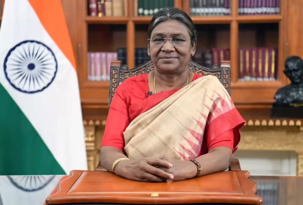 వందేమాతరం పాడకుండా అడ్డుకుంటే 3 ఏళ్ల జైలు..! జాతీయ గౌరవ నిరోధక సవరణ చట్టానికి రాష్ట్రపతి ఆమోదం
