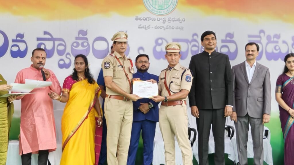 ఇన్‌స్పెక్టర్‌ ప్రశాంత్‌కు జిల్లా ప్రశంసా పత్రం