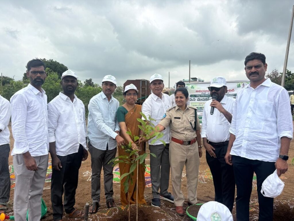 ఆలియాబాద్ మున్సిపాలిటీలో ఘనంగా వనమహోత్సవం