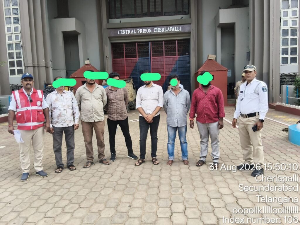 మద్యం మత్తులో డ్రైవింగ్.. జైలు గడపక తప్పలేదు!