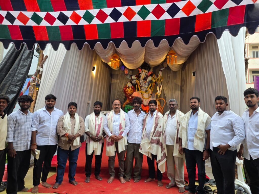 భక్తిశ్రద్ధలతో గణేష్ ఉత్సవాలు.. అభినందనీయం: సాయిపేట శ్రీనివాస్