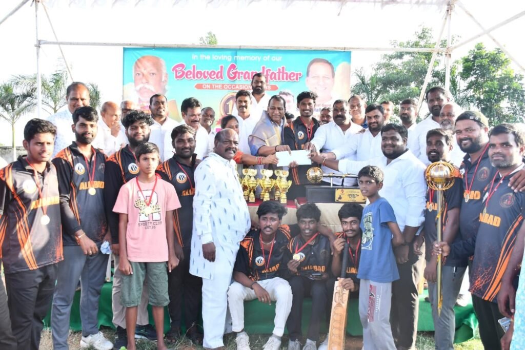 యువత చెడుసావాసాలకు దూరంగా ఉండాలి చదువు, క్రీడలు, ఉద్యోగంపై దృష్టి సారించాలి : ఎమ్మెల్యే మల్లారెడ్డి