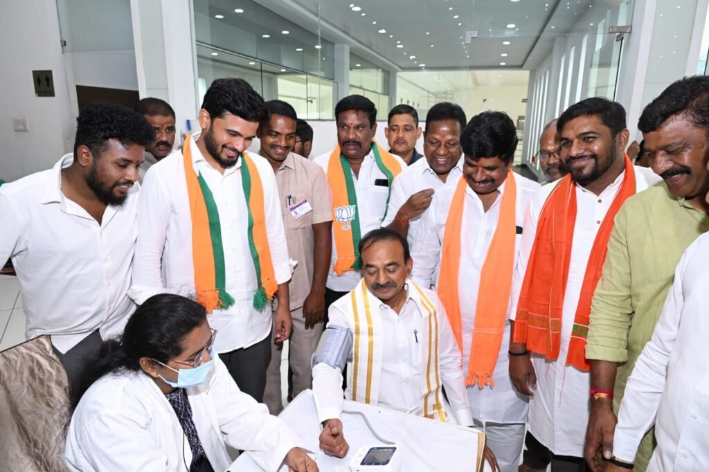 మోదీ 25 ఏళ్ల ప్రజాసేవ దేశానికి గర్వకారణం : ఈటల రాజేందర్