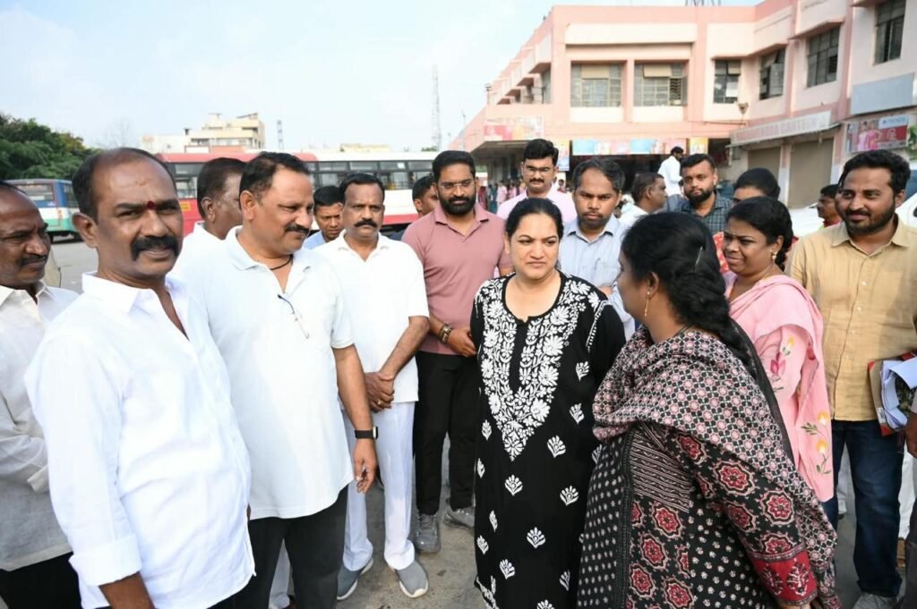మేడ్చల్‌లో సీఎంసీ కమిషనర్ పర్యటన